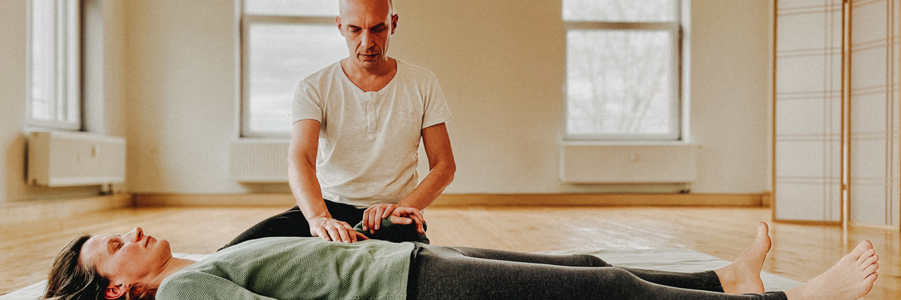 Embody-Prozessarbeit - den Lebensausdruck berühren und begleiten. Workshop